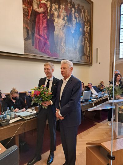 Dominik Krause der Grünen-Rosa Liste Stadtratsfraktion als neuer zweiter Bürgermeister und Dieter Reiter, der Oberbürgermeister von München
